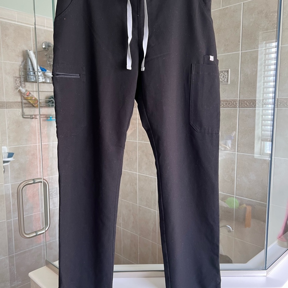 Figs Womens's Black Joggers with Drawstring